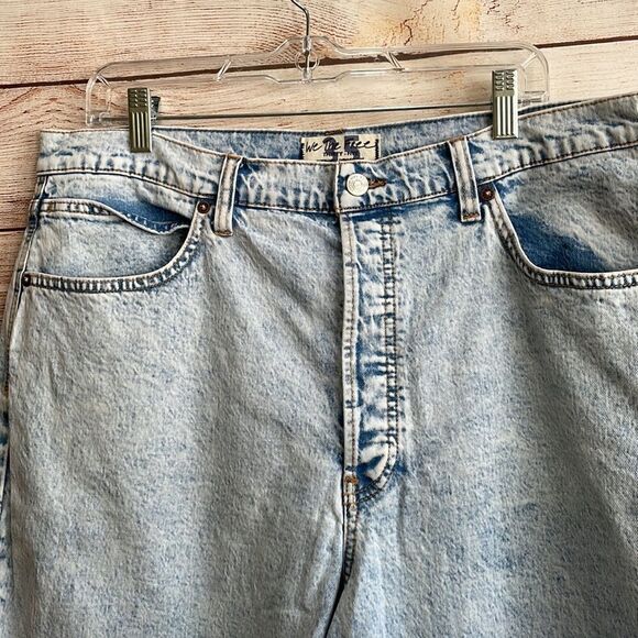 WE THE FREE CURVY JEANS - Picture 4 of 8